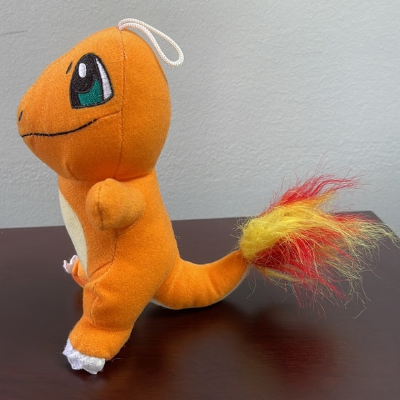 Pokémon Charmander Plushie - Picture 2 of 7